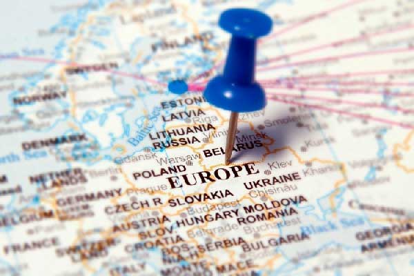 大田金业：强势美元压制黄金，金价剧烈震荡